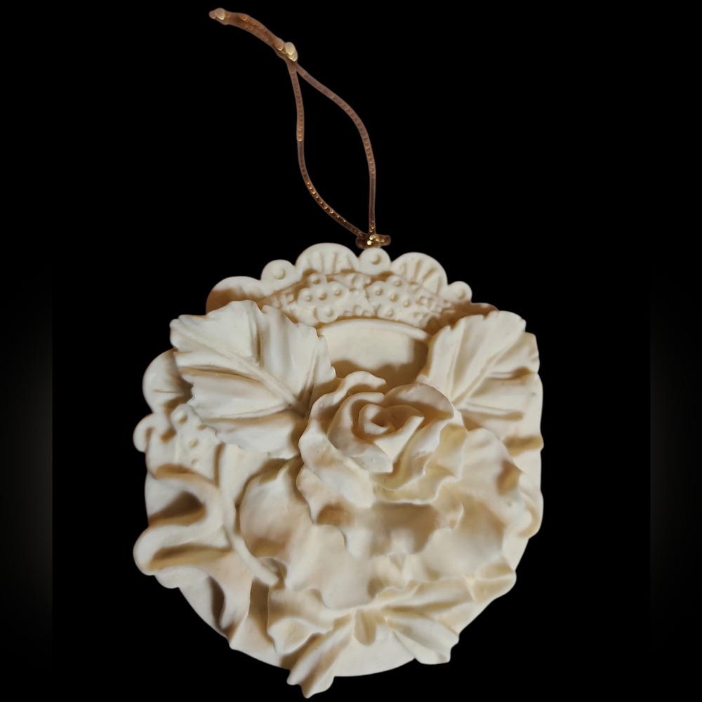 Now and Forever 1995 Christmas‎ Traditions Ornament, Roman Inc., The Rose 2.5"